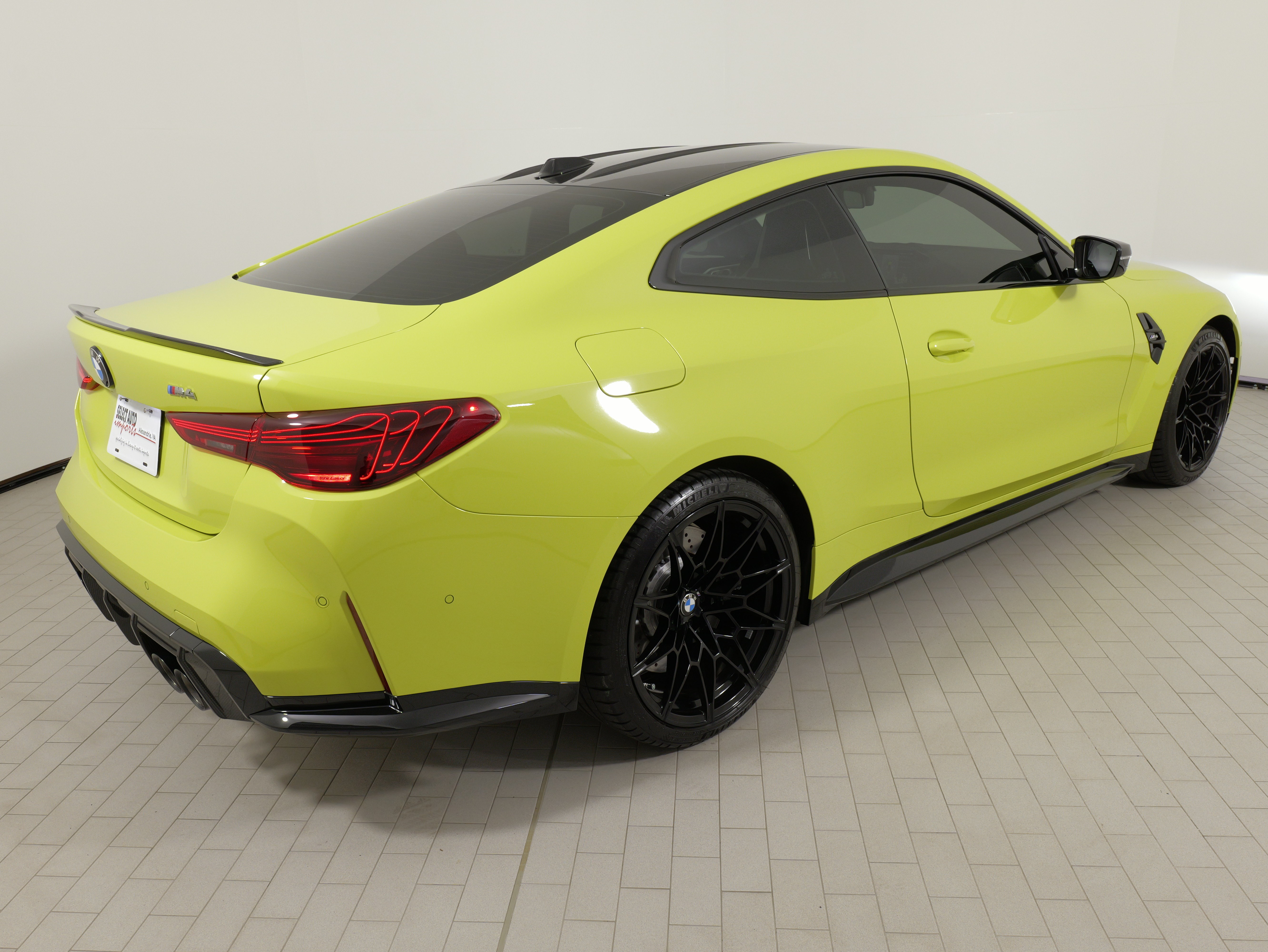 Used 2025 BMW M4 Coupe w/ M Carbon Exterior Package RWD image 15