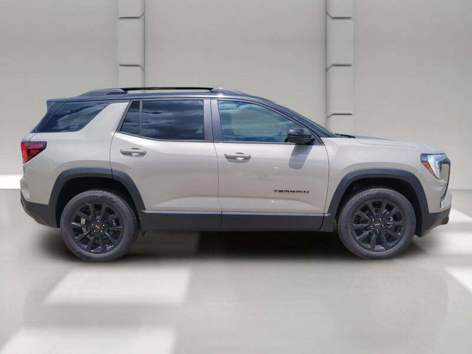 New 2027 GMC Terrain Elevation w/ Black Edition FWD image 4