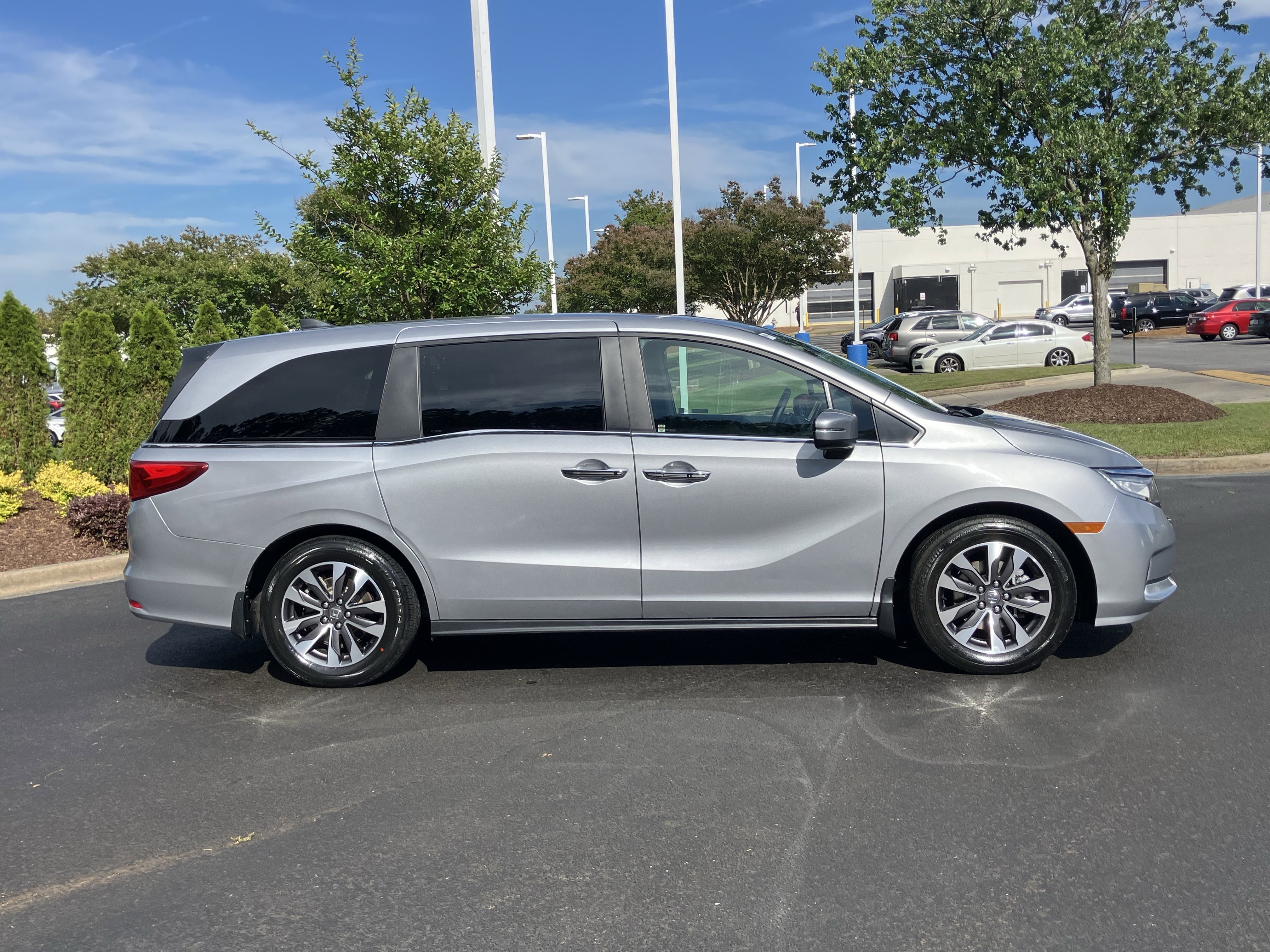 Certified 2024 Honda Odyssey EX-L image 11