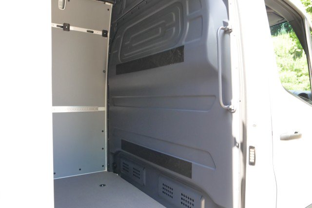 Used 2025 Mercedes-Benz Sprinter 2500 image 27