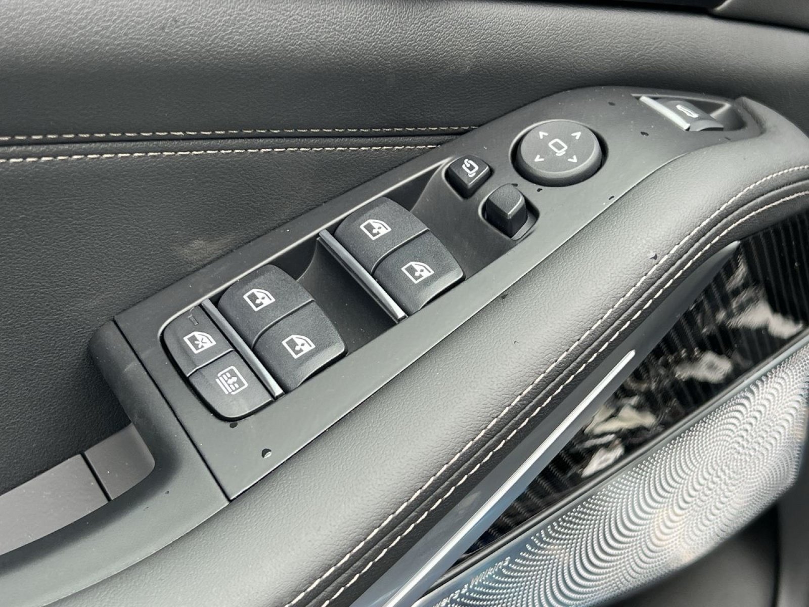 New 2027 BMW X7 M60i AWD/4WD image 12