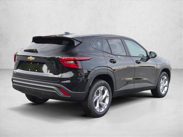 New 2026 Chevrolet Trax LS w/ LS Convenience Package FWD image 2