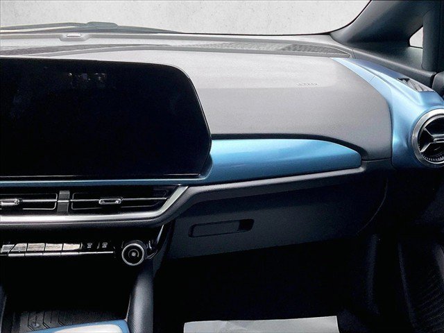 Certified 2024 Chevrolet Equinox EV LT FWD image 21