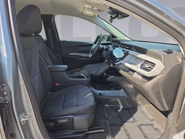 Used 2027 Chevrolet Bolt LT w/ LPO, All-Weather Package FWD image 17