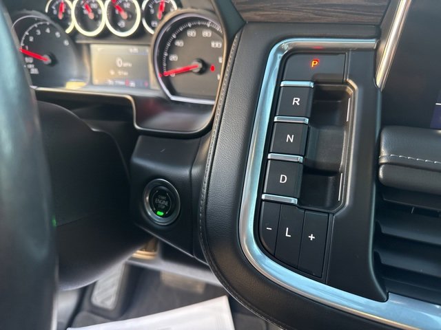 Used 2021 Chevrolet Tahoe LT w/ LT Signature Package image 16