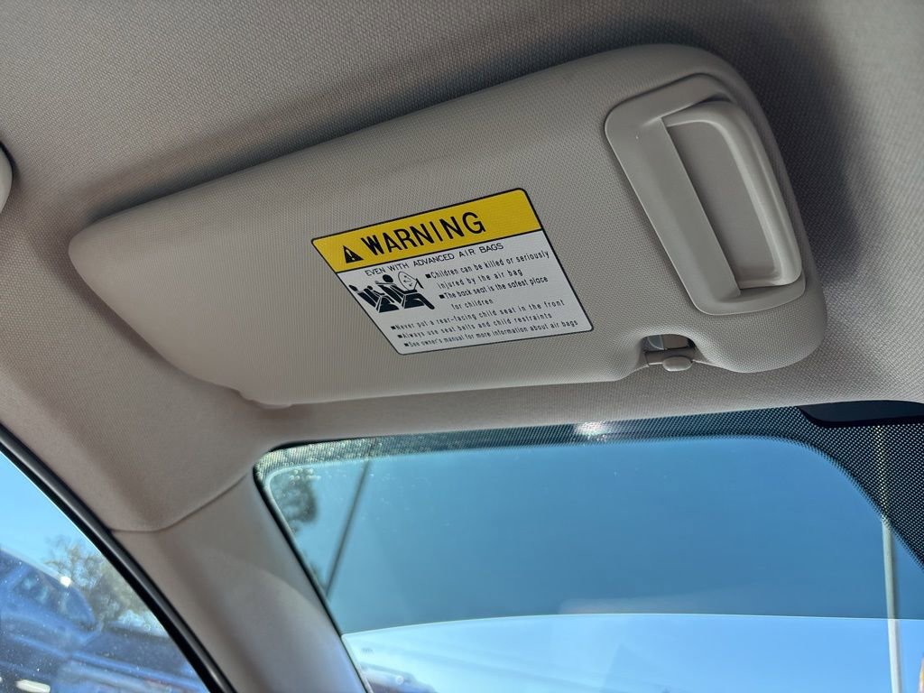 Used 2022 MAZDA MAZDA3 s image 38