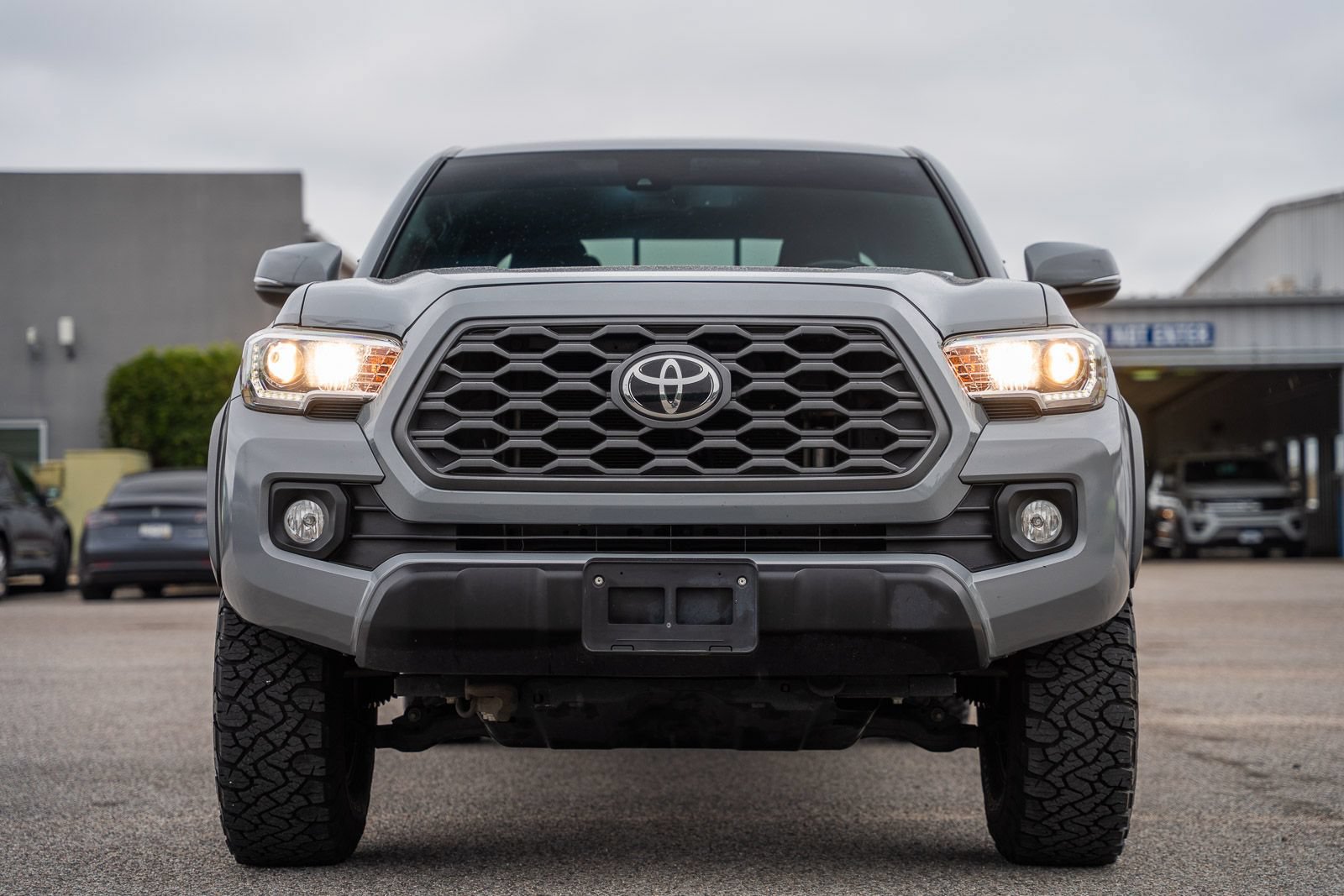 Used 2021 Toyota Tacoma TRD Off-Road AWD/4WD image 2