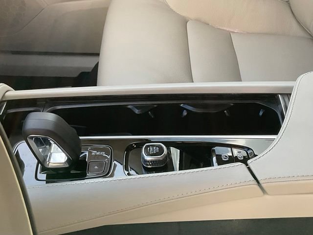 Certified 2024 Volvo XC90 B6 Plus AWD/4WD image 15