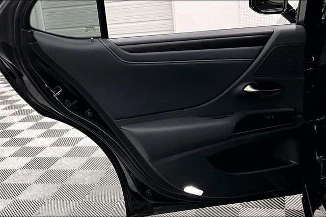 Used 2024 Lexus ES 350 w/ Premium Package image 22