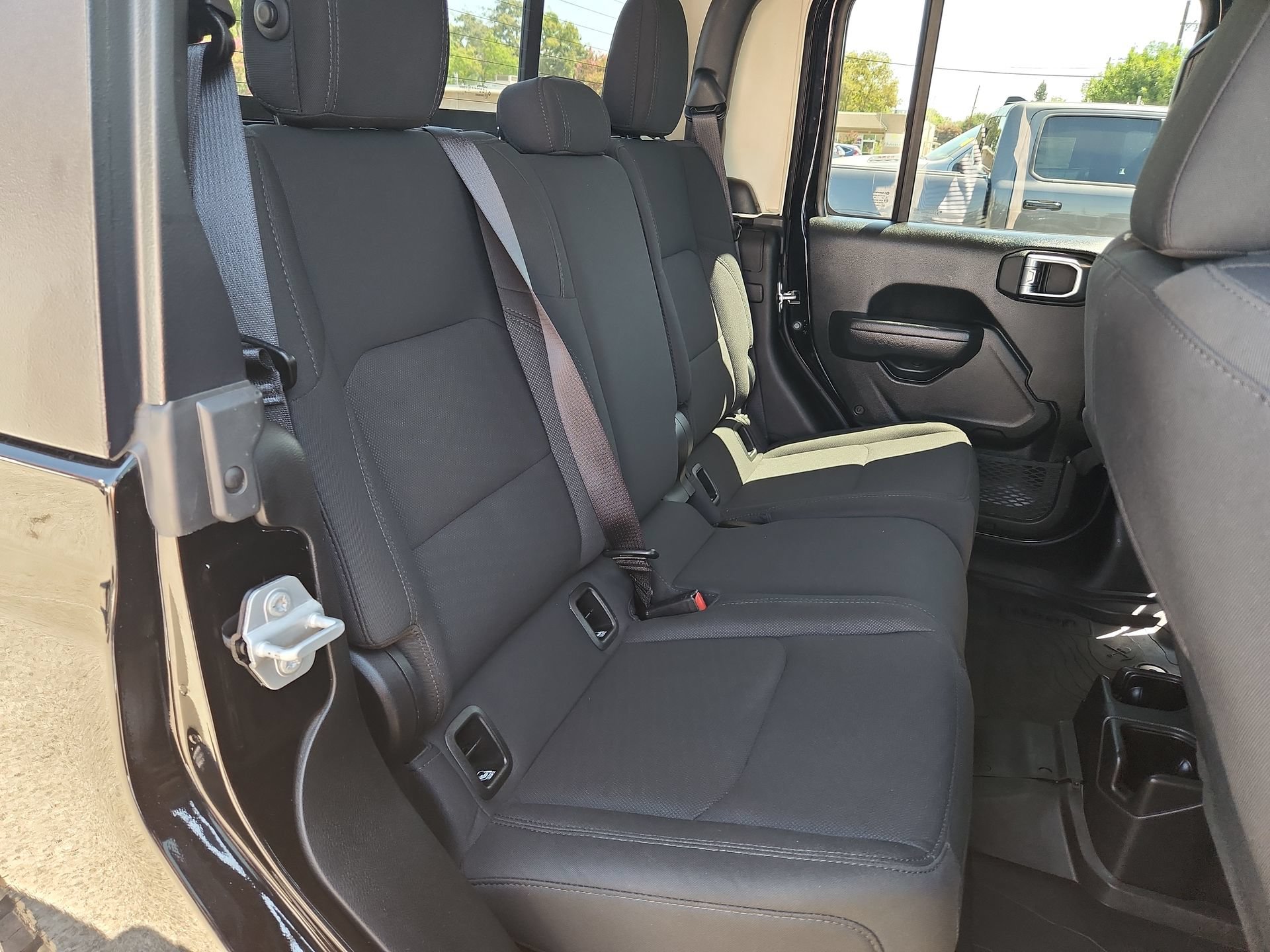 Used 2022 Jeep Gladiator Sport AWD/4WD image 26