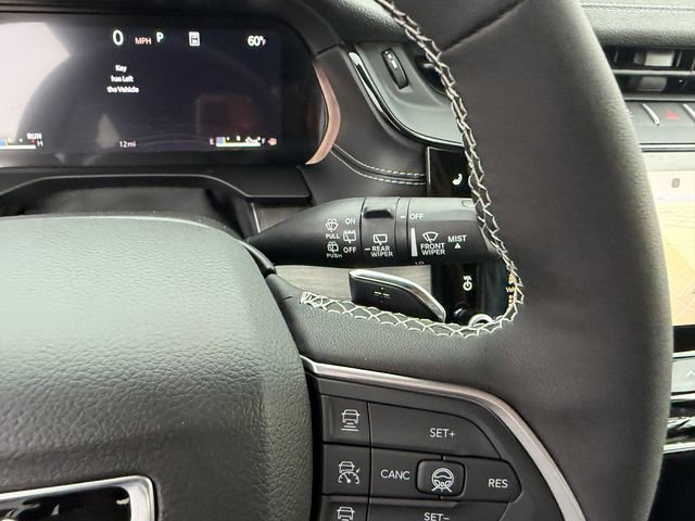 New 2026 Jeep Grand Cherokee Limited AWD/4WD image 17