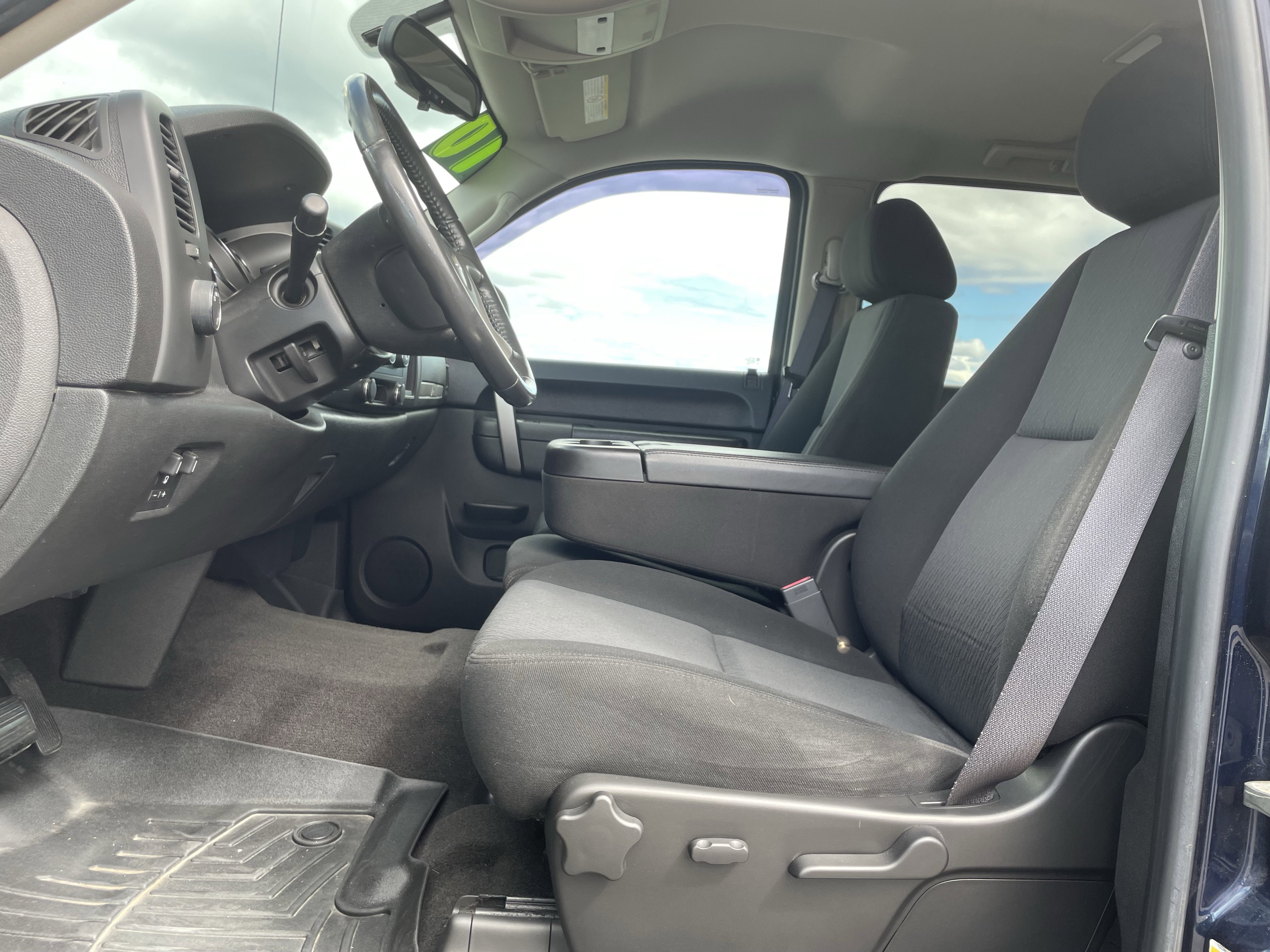 Used 2010 Chevrolet Silverado 2500 LT AWD/4WD image 12