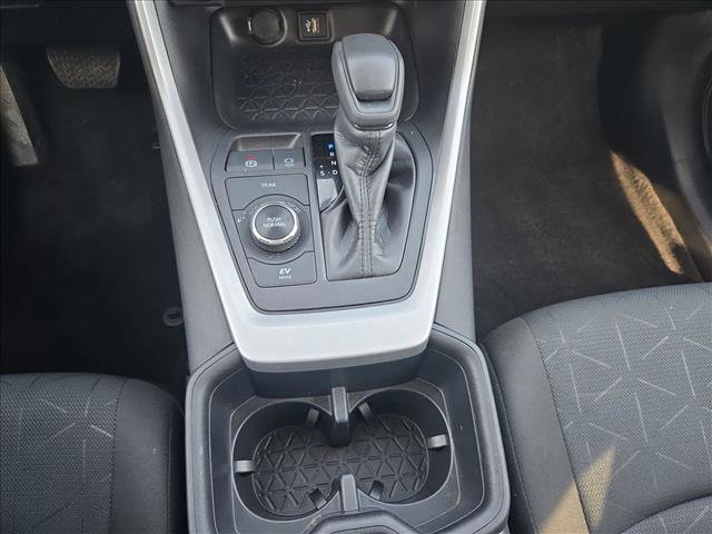 Used 2025 Toyota RAV4 XLE image 12