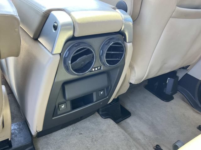 Used 2014 Land Rover LR4 HSE LUX AWD/4WD image 18