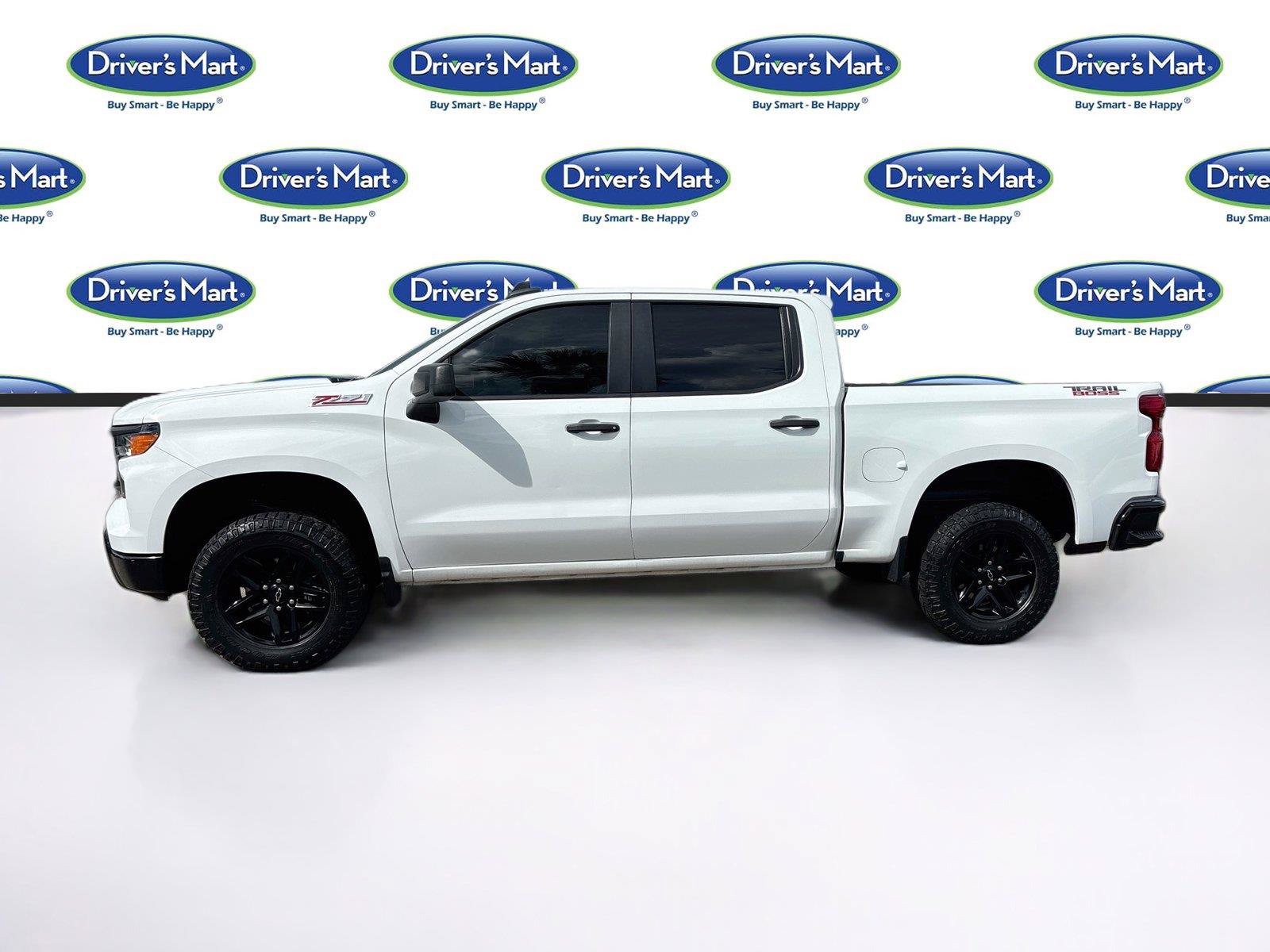 Used 2023 Chevrolet Silverado 1500 Custom Trail Boss AWD/4WD image 4