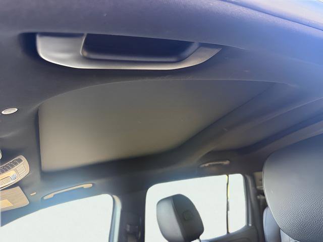 Used 2022 Mercedes-Benz GLB 250 4MATIC w/ Premium Package Lite image 15