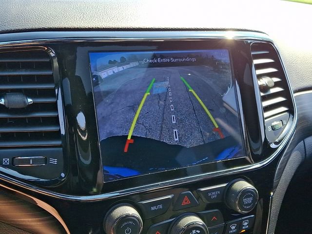 Used 2020 Jeep Grand Cherokee Laredo w/ Quick Order Package 2BN North image 21