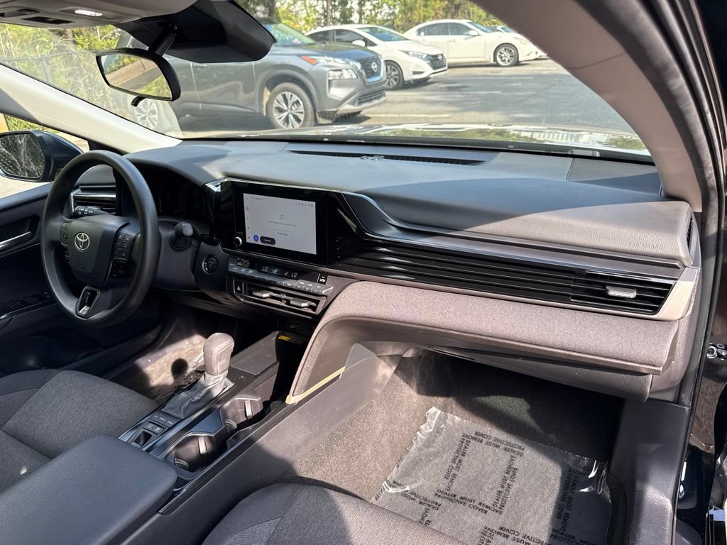 Used 2025 Toyota Camry LE FWD image 40