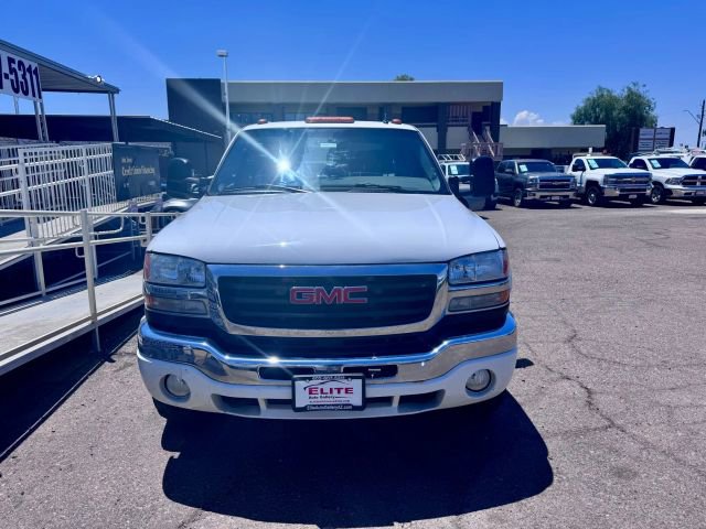 Used 2007 GMC Sierra 3500 SLT w/ Heavy-Duty Power Package image 2