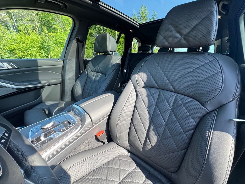 Used 2026 BMW X5 xDrive40i w/ Premium Package image 17