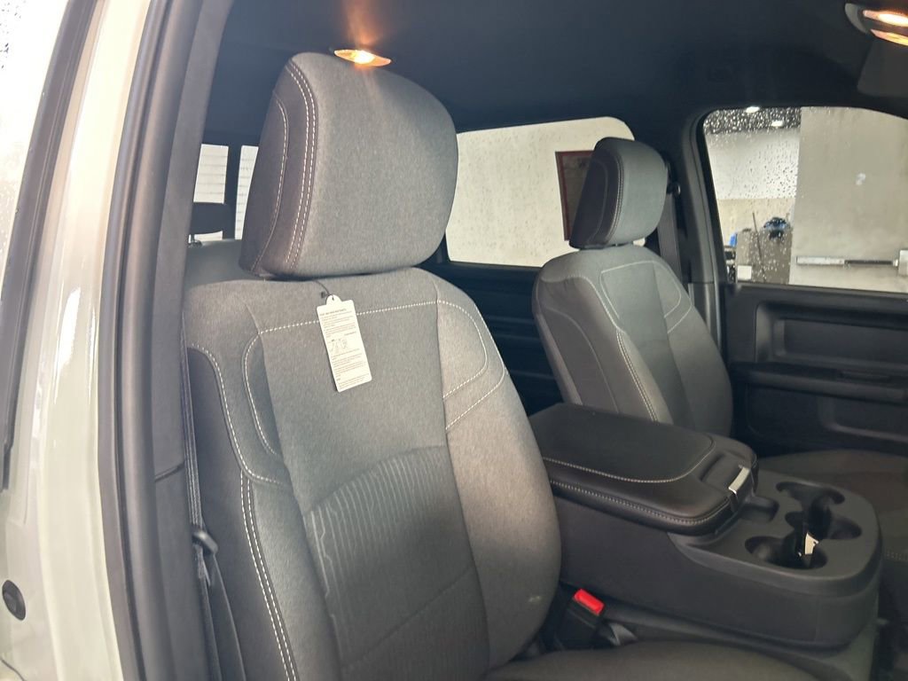 Used 2024 RAM 3500 Tradesman w/ Chrome Appearance Group image 23