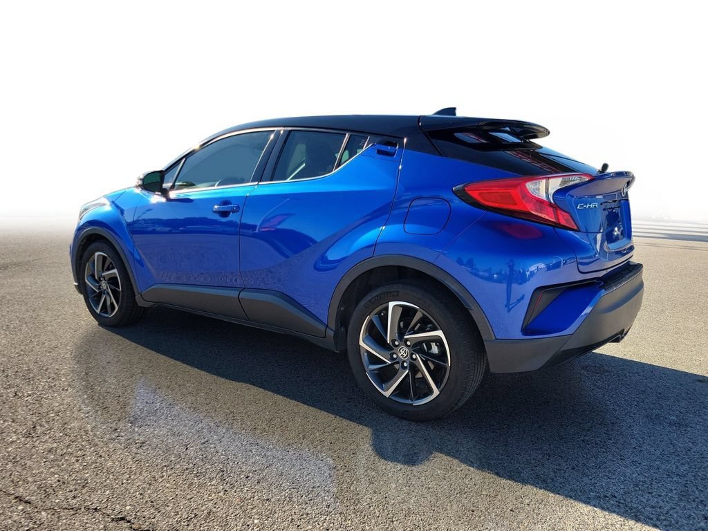 Used 2020 Toyota C-HR Limited FWD image 3