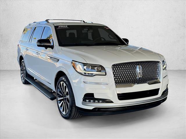 Used 2024 Lincoln Navigator L Reserve image 5