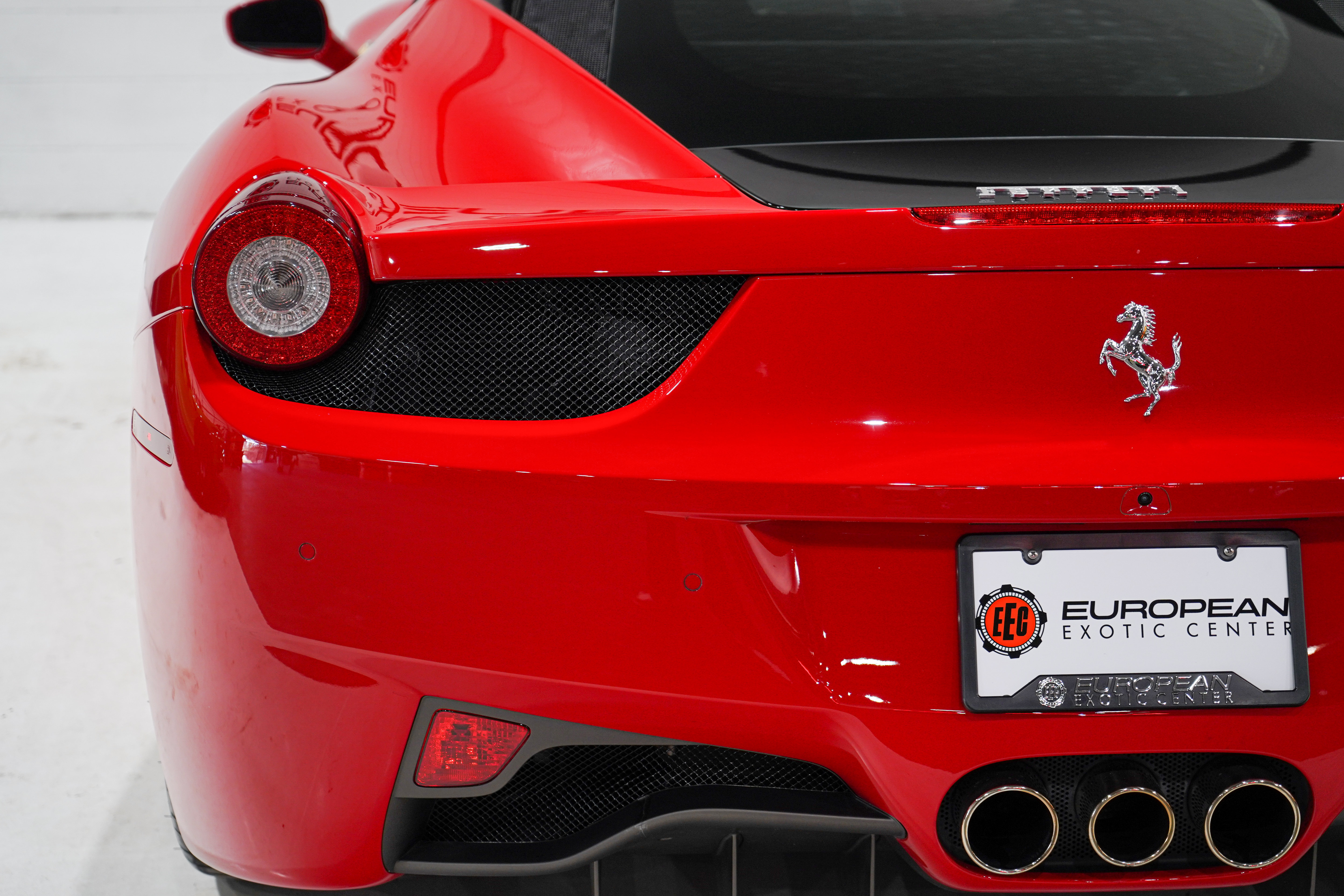 Used 2014 Ferrari 458 Italia Coupe RWD image 36