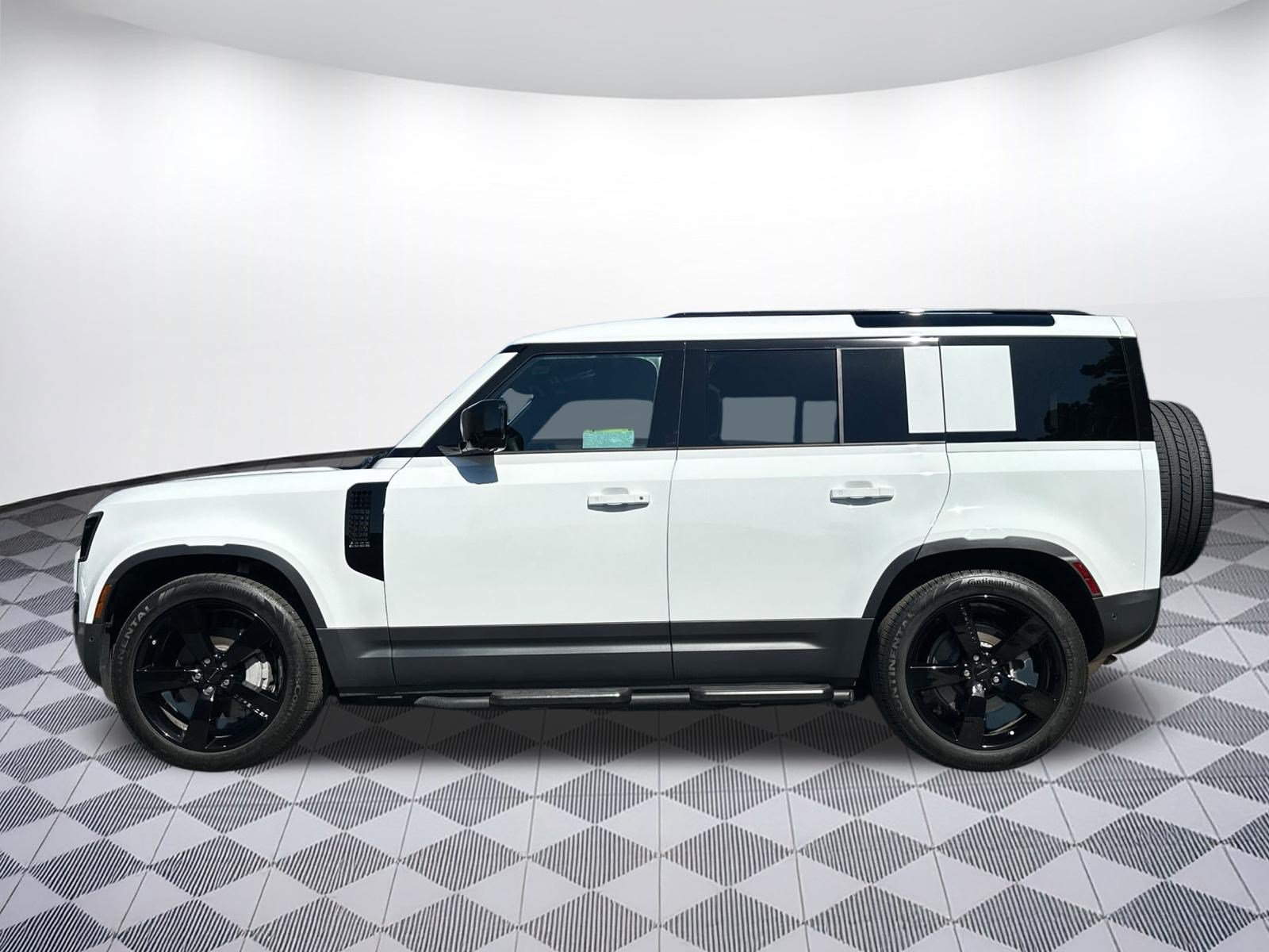 Certified 2026 Land Rover Defender 110 S AWD/4WD image 2