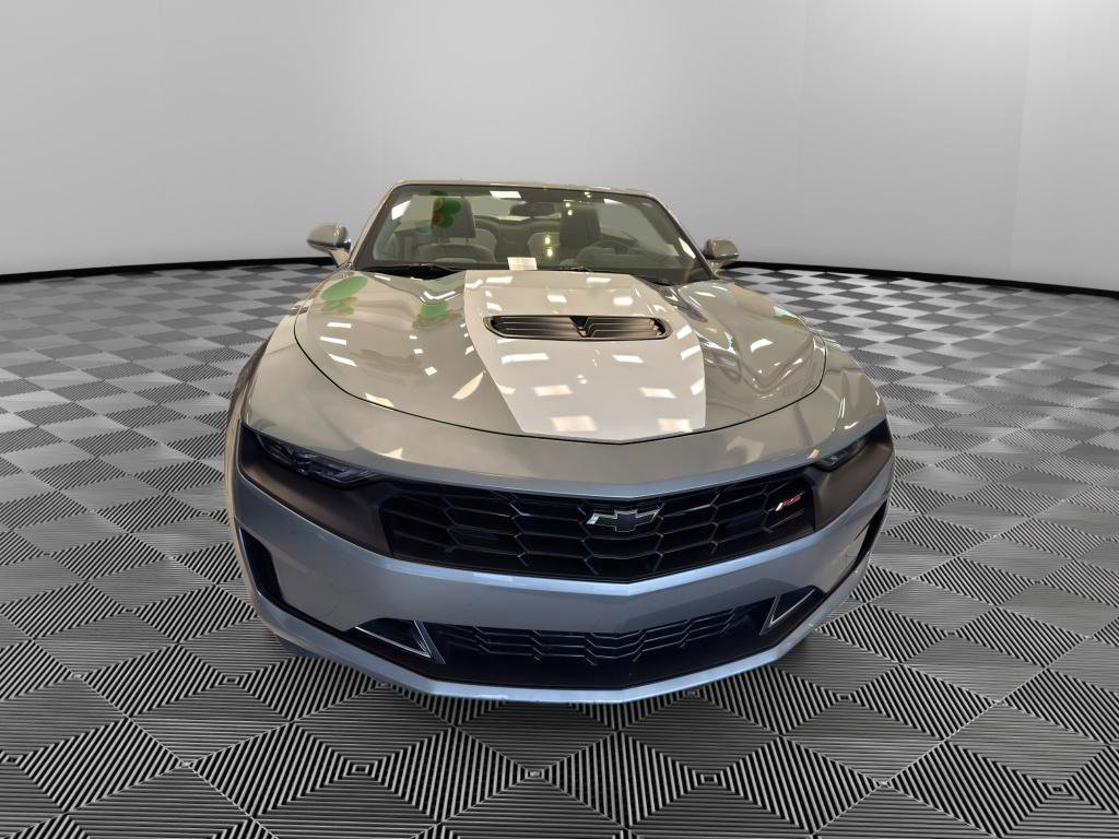Used 2024 Chevrolet Camaro LT w/ RS Package image 2