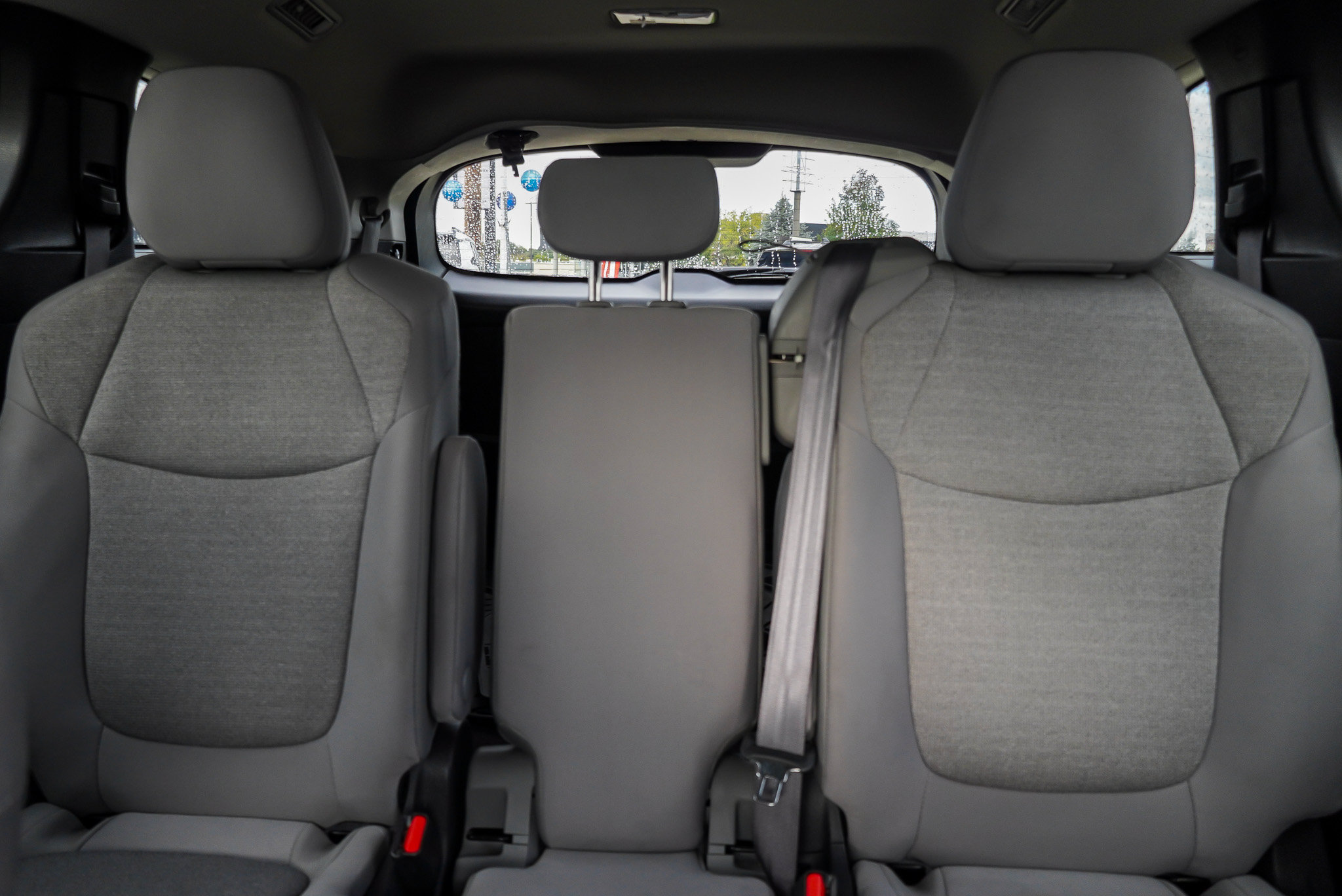 Certified 2025 Toyota Sienna LE AWD/4WD image 21
