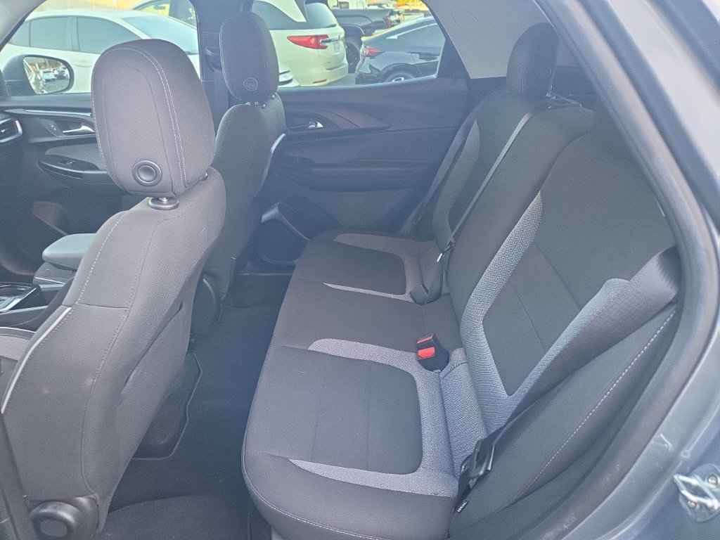 Used 2022 Chevrolet TrailBlazer LS FWD image 11