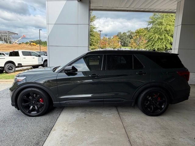 Used 2022 Ford Explorer ST w/ Equipment Group 401A AWD/4WD image 2