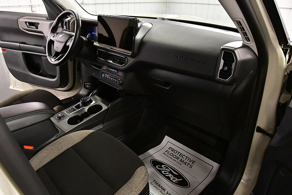 Used 2025 Ford Bronco Sport Big Bend w/ Convenience Package AWD/4WD image 28