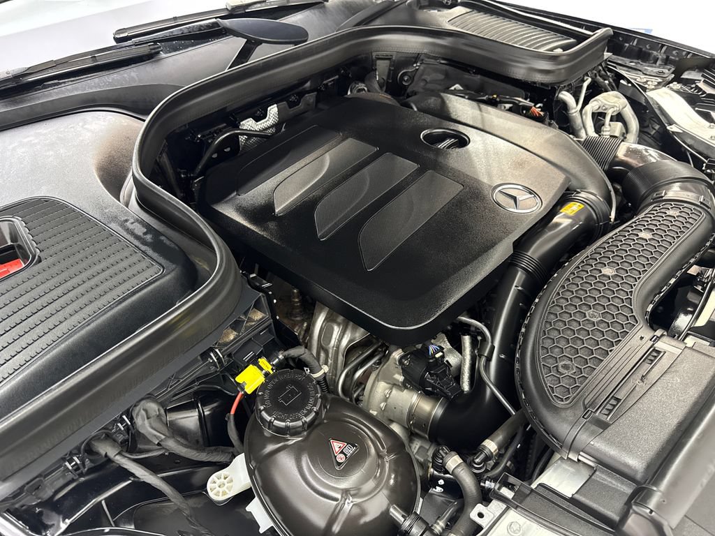 Used 2022 Mercedes-Benz GLC 300 w/ AMG Line image 75