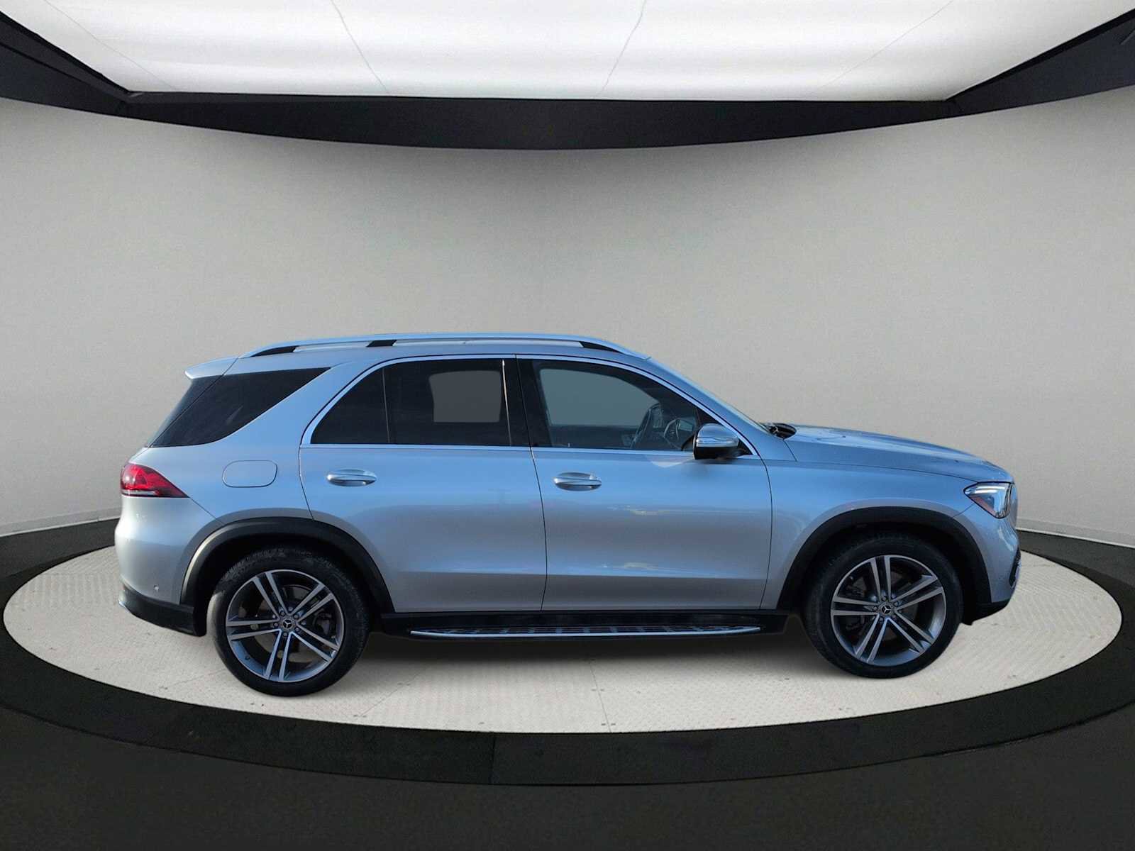 Used 2022 Mercedes-Benz GLE 450 4MATIC image 9