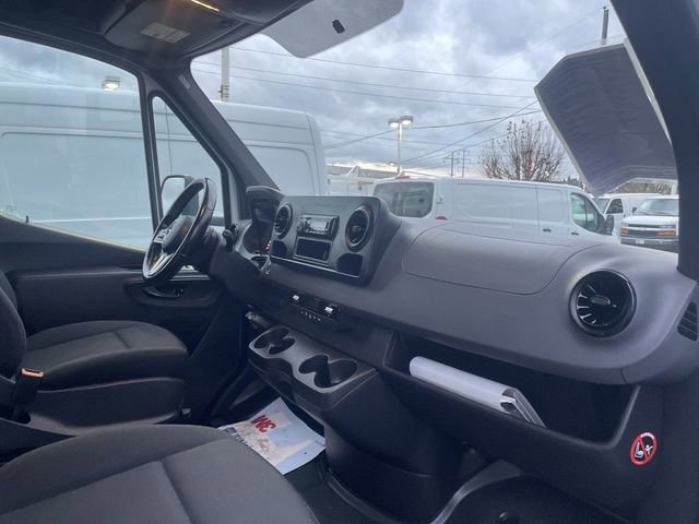 Used 2019 Mercedes-Benz Sprinter 170 w/ Chrome Grille Package image 13