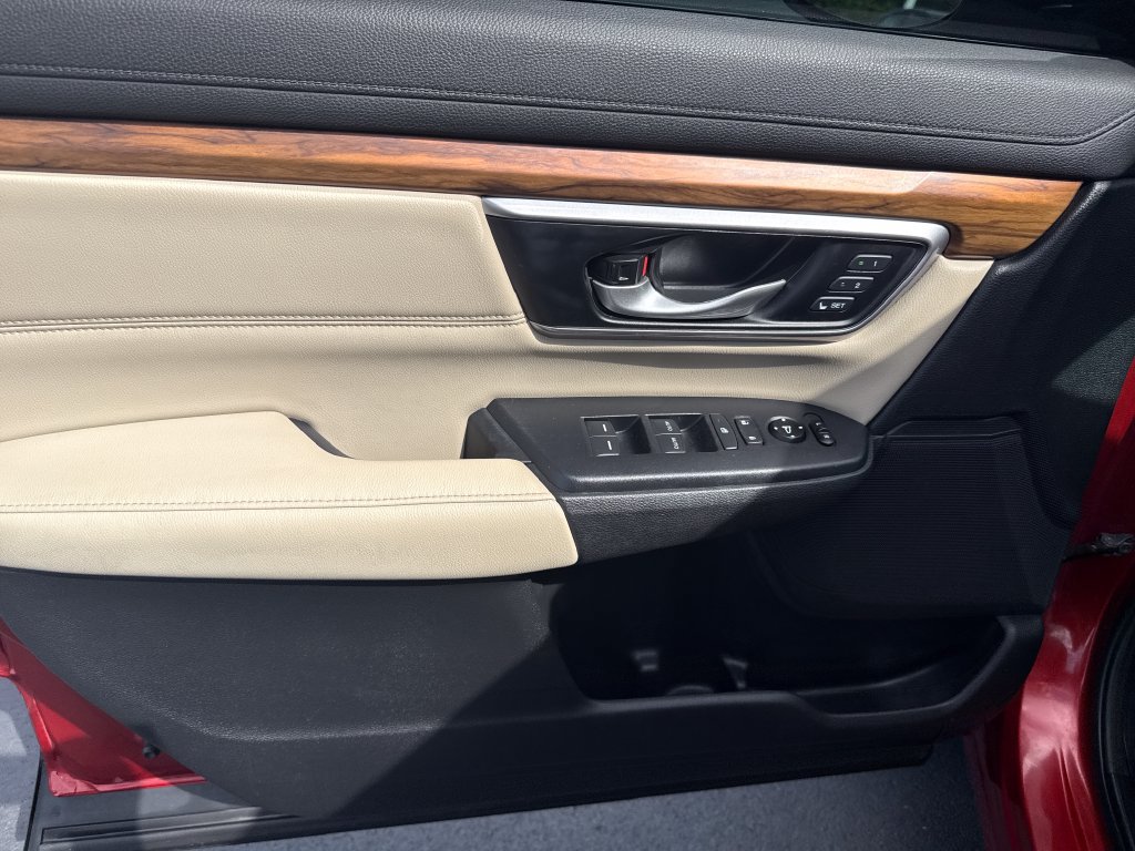 Used 2019 Honda CR-V Touring image 9