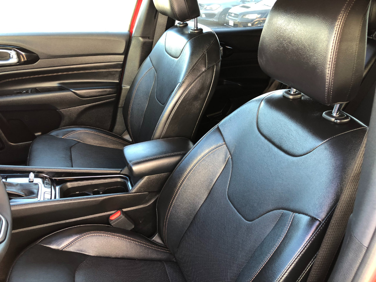 Used 2023 Jeep Compass Limited image 11