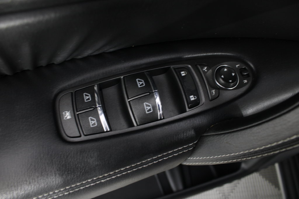 Used 2017 INFINITI QX80 4WD image 16