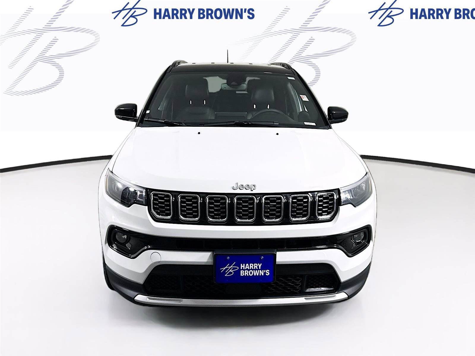 Used 2025 Jeep Compass Limited image 25