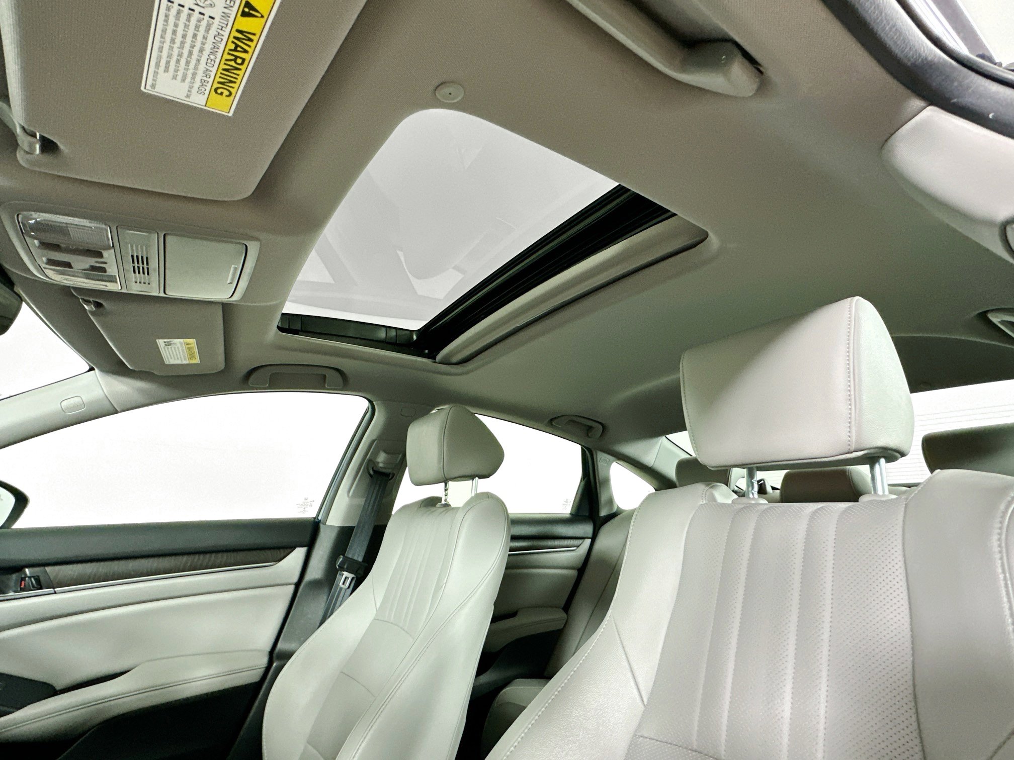 Used 2019 Honda Accord EX-L image 26
