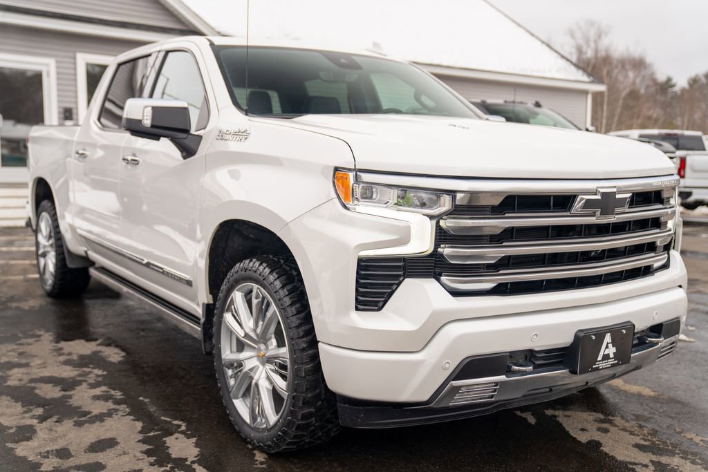 Used 2023 Chevrolet Silverado 1500 High Country w/ High Country Premium Package image 9