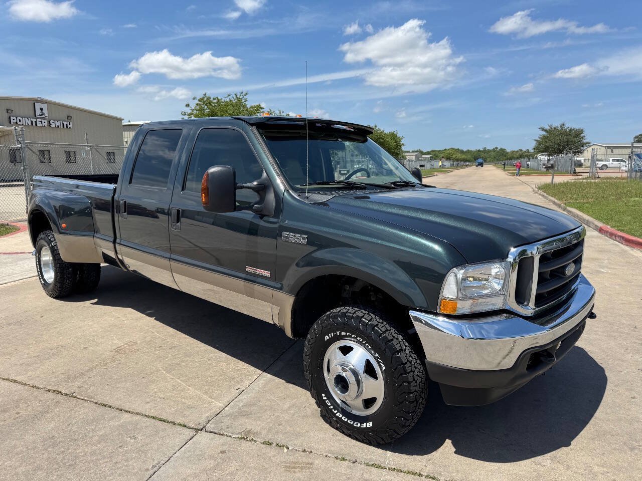 Used 2004 Ford F350 XL AWD/4WD image 11