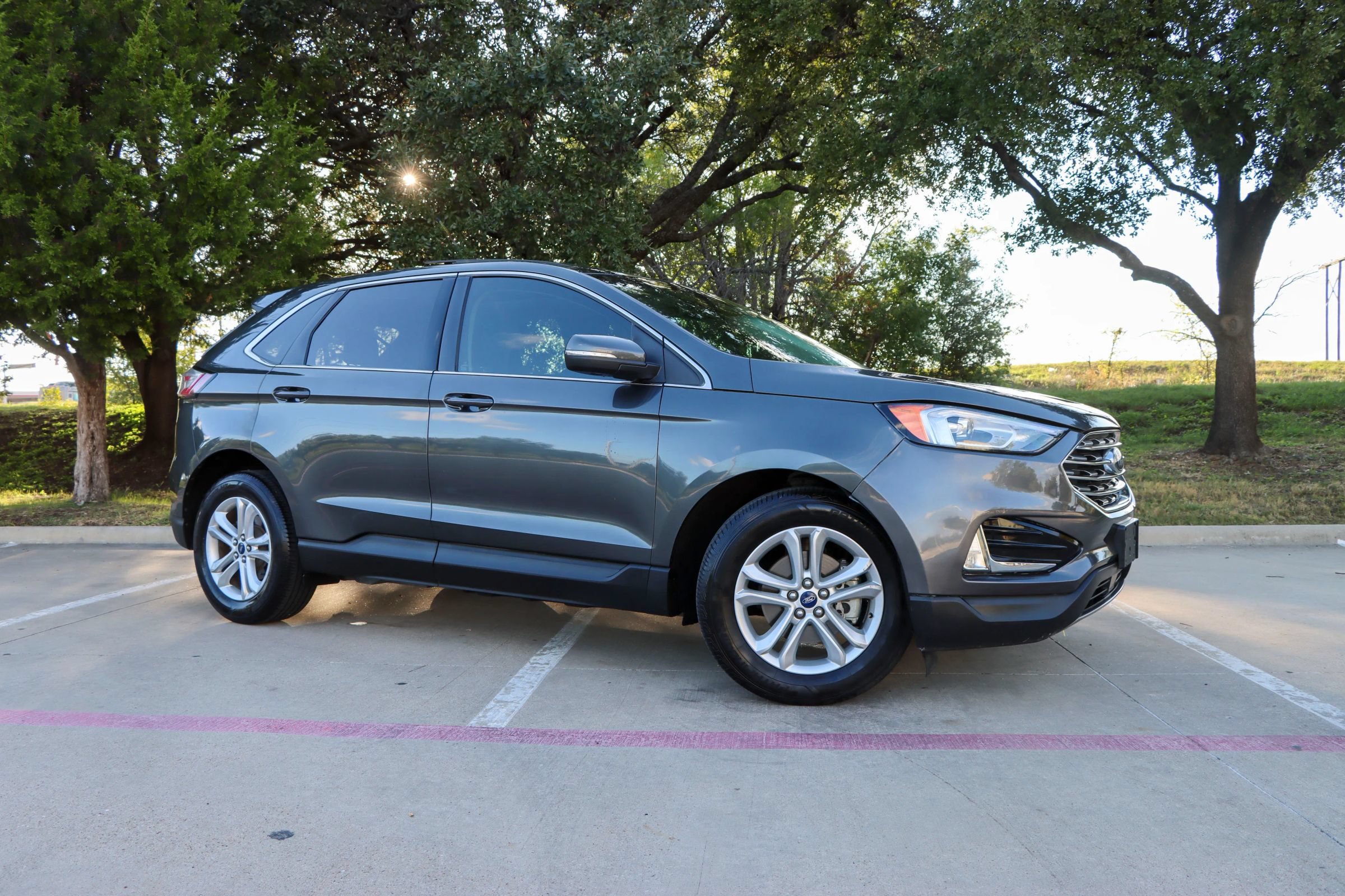 Used 2019 Ford Edge SEL w/ Equipment Group 201A FWD image 1