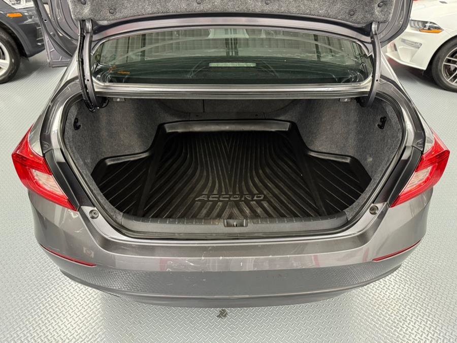 Used 2020 Honda Accord EX image 34