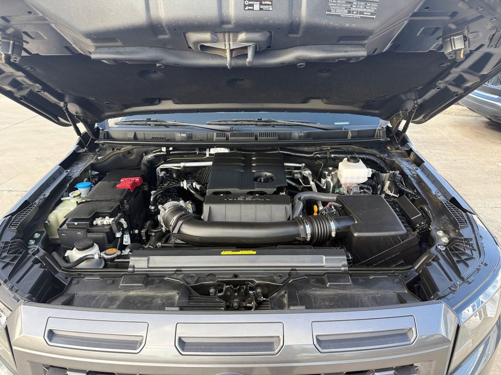 Used 2025 Nissan Frontier SV RWD image 19