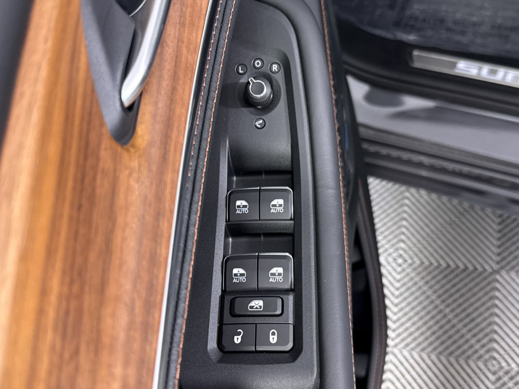 New 2026 Jeep Grand Cherokee L Summit w/ Obsidian Package AWD/4WD image 29