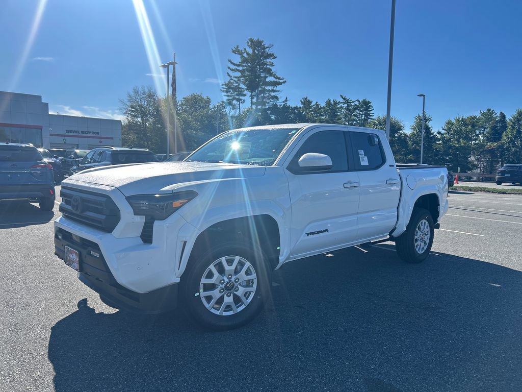 New 2025 Toyota Tacoma SR5