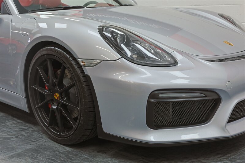 Used 2016 Porsche Boxster Spyder RWD image 34
